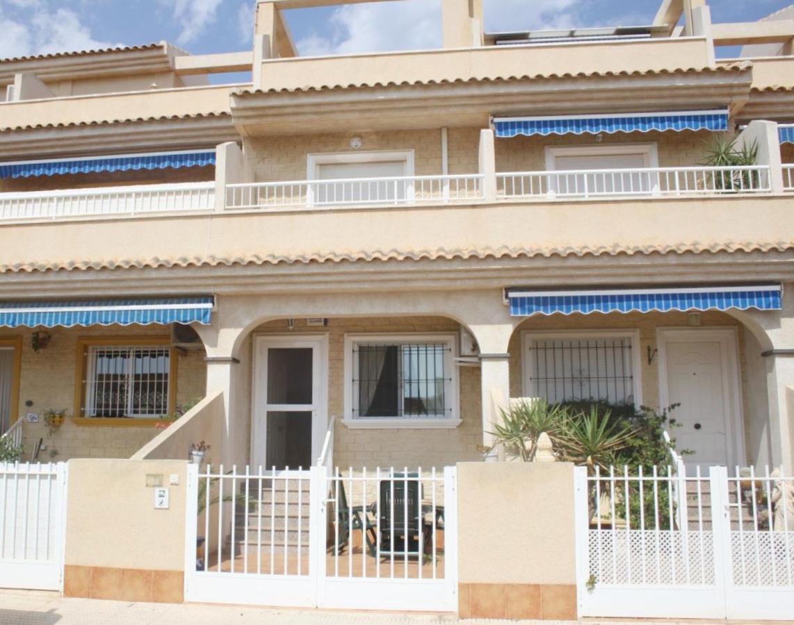 Town House Villa Los Nietos Exterior photo